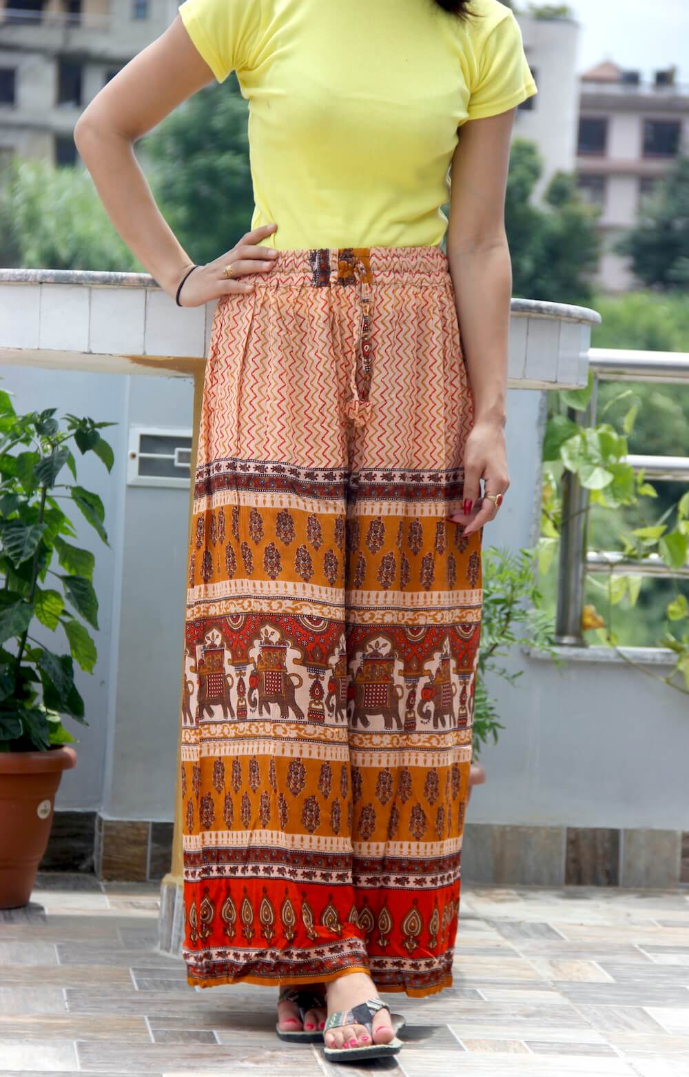 Wrinkle Plazo 1 Mithila Women Black and White Dress