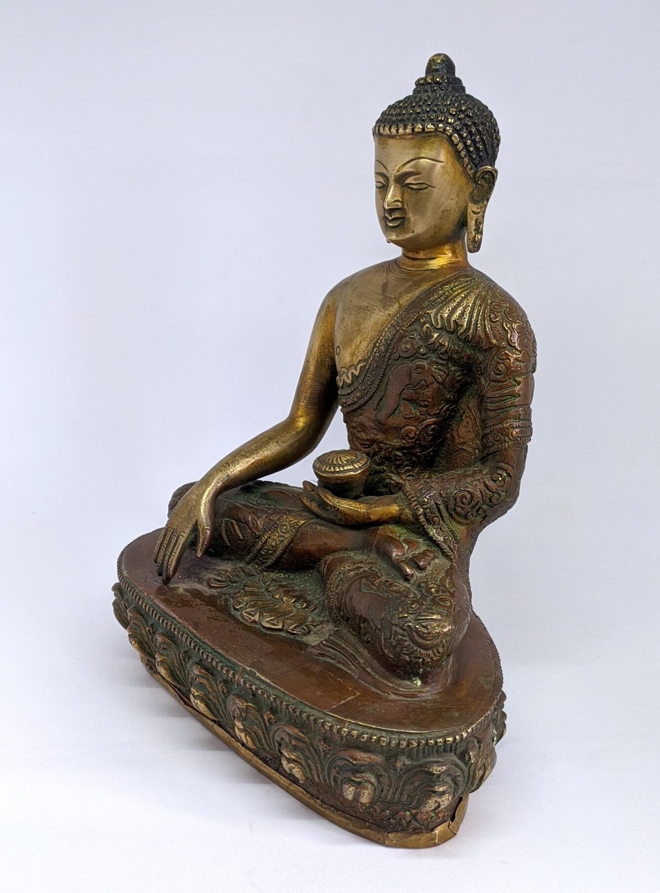Antique Shakyamuni Buddha Statue 3 Antique Shakyamuni Buddha Statue