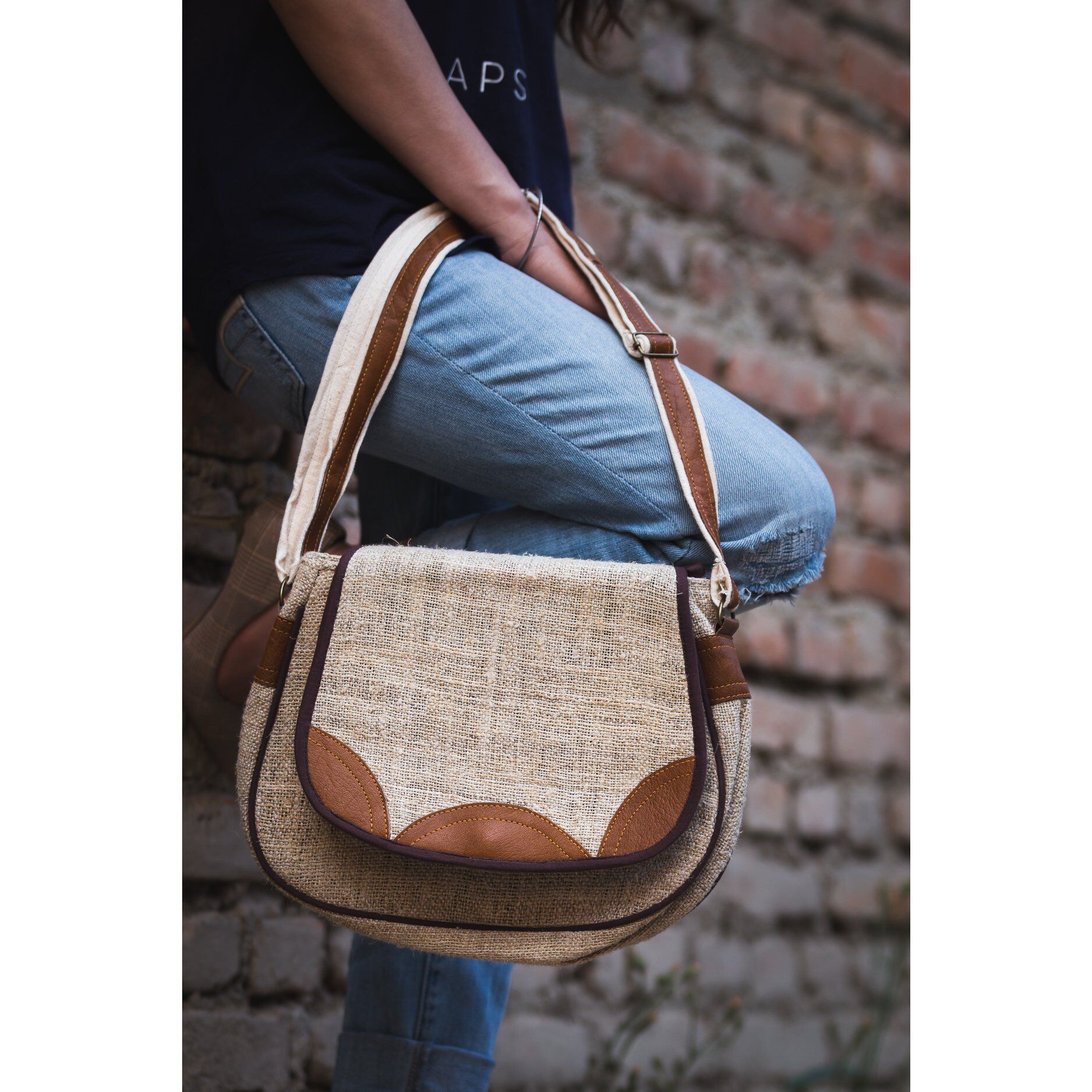 Himalayan Hemp Ladies Side Bag 1 Hemp Leather Side Bag